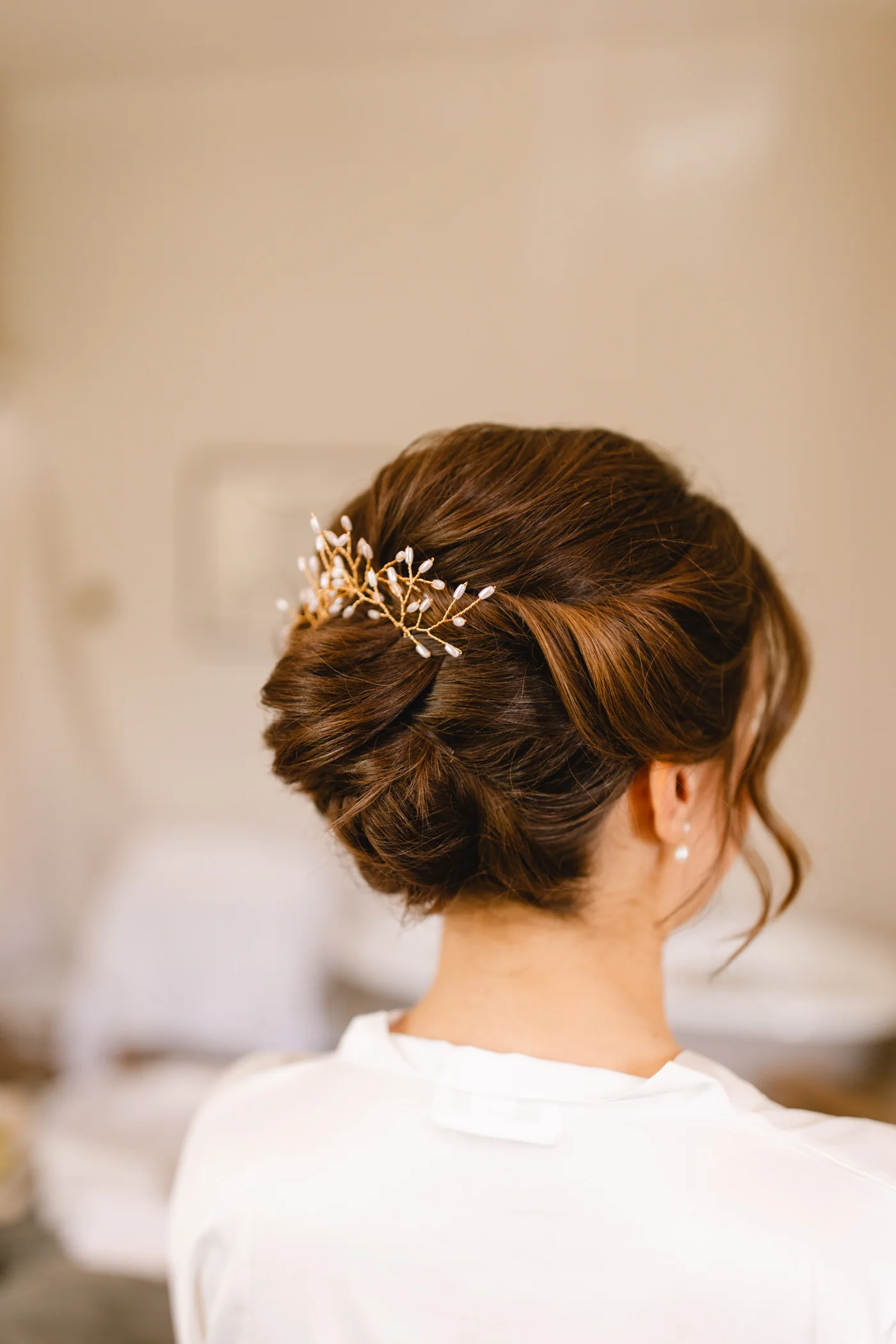 Twisted French pleat for a bride — Photography by Courtney Louise Photography